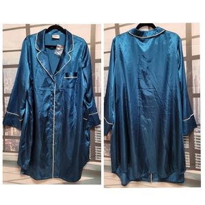 NWT PLUS Sized Nightshirt